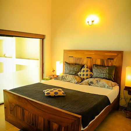 The Cove Hotell Negombo Exteriör bild
