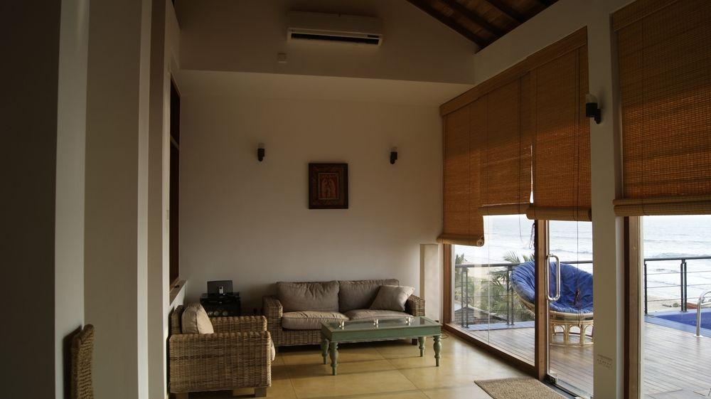 The Cove Hotell Negombo Exteriör bild